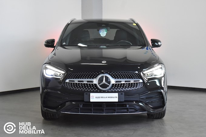 MERCEDES-BENZ GLA 200 d Automatic 4Matic Premium